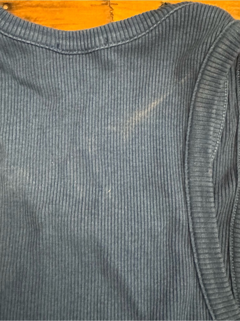AGOLDE Ribbed Poppy Tank - Picture 6 of 7